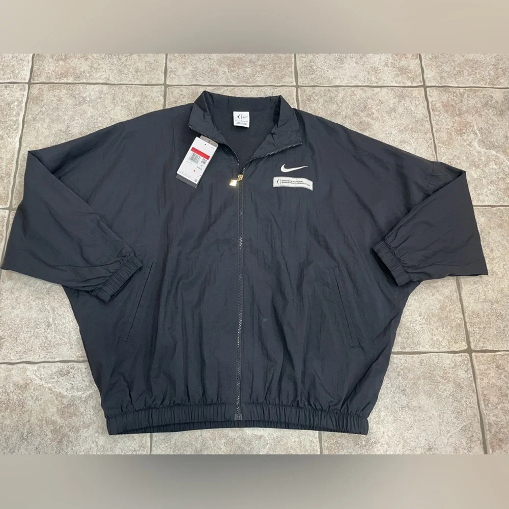 Nike women’s  Dark Gray Windbreaker Jacket
